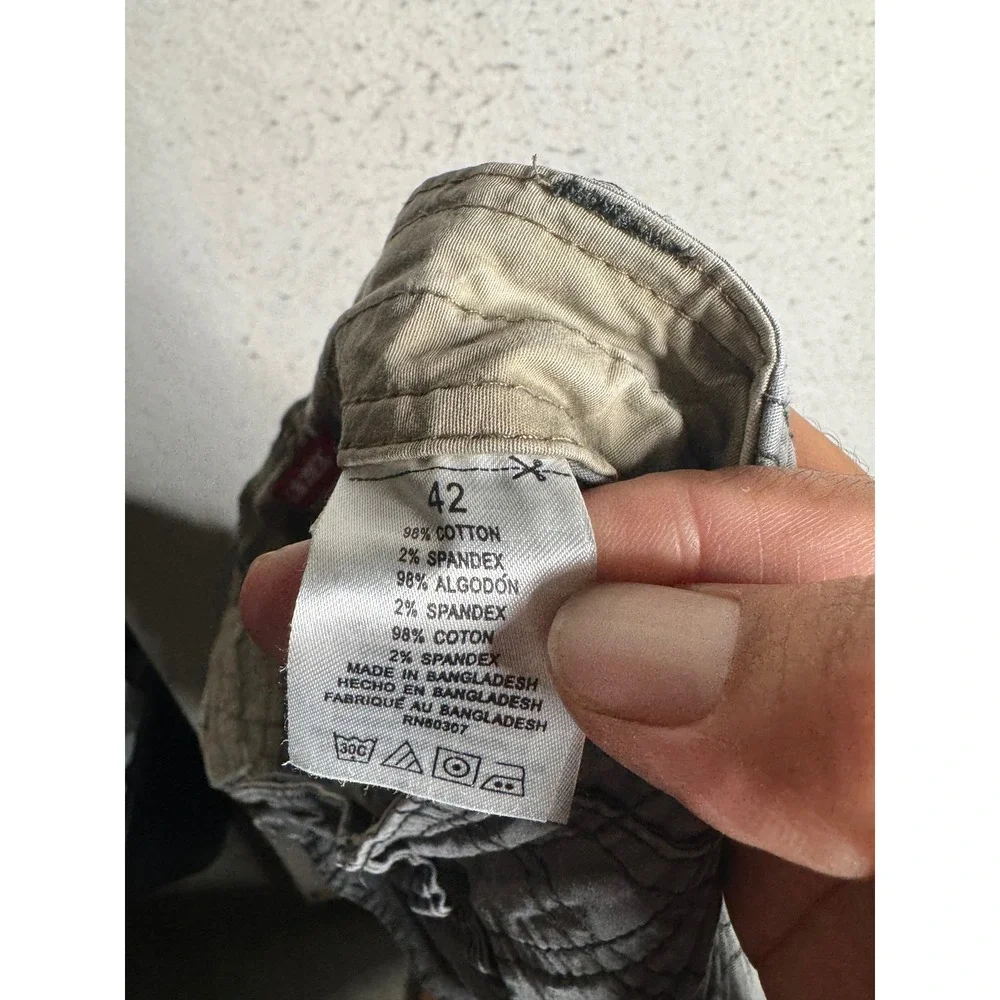 Unionbay Mens Gray Cargo Shorts Size 42 Cotton Stretch Utility Outdoor Pocketed